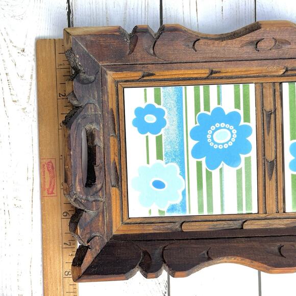 Vintage Rustic Hand Carved Wood Serving Tray with Retro Ceramic Flower Tiles 13" - Picture 9 of 11